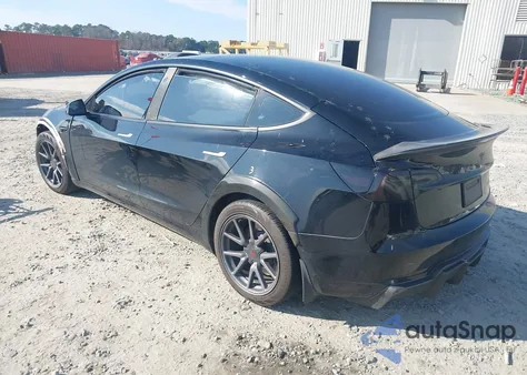 2019 Tesla Model 3 Long Range/Performance из США, поврежденный, VIN 5YJ3E1EB1KF385555